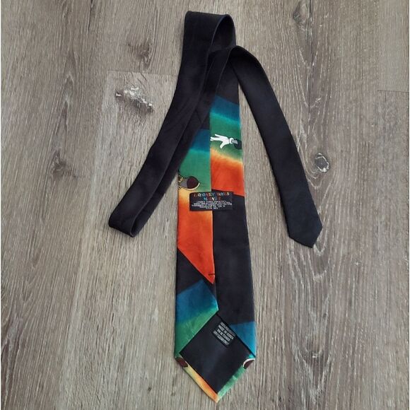 Looney Tunes Neck Tie Tasmanian Devil Taz Bugs Bunny Leprechauns St. Patricks - Picture 2 of 4